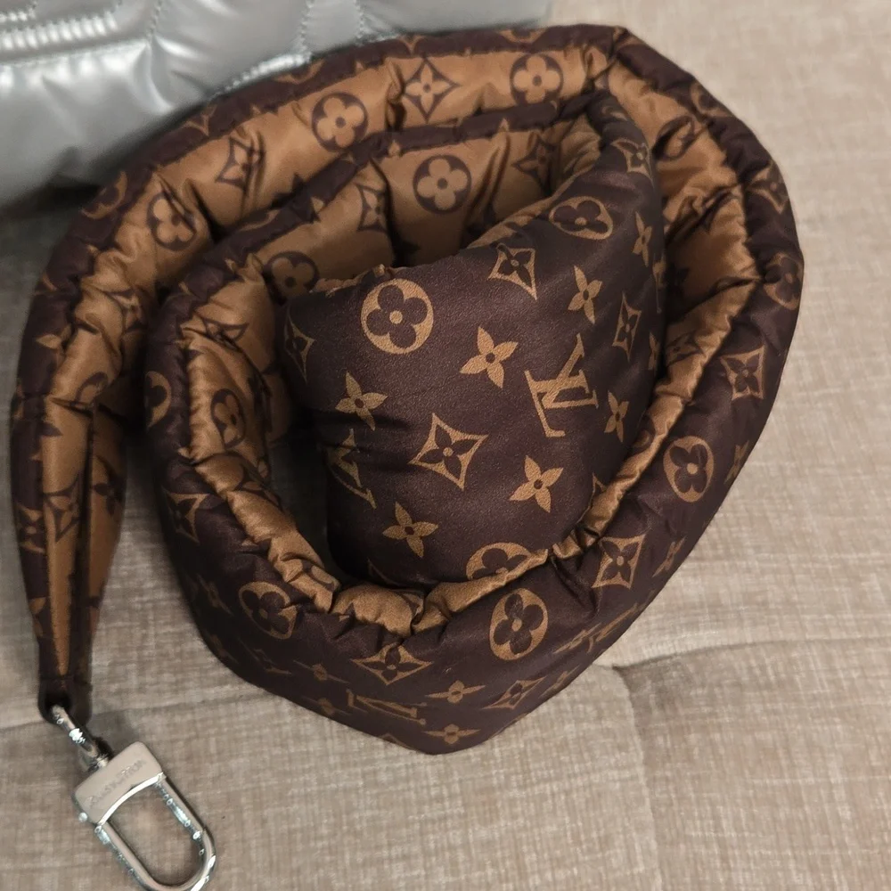 Louis Vuitton Limited Edition Silver Giant Monogram Econyl Pillow Speedy 25 - Picture 2 of 12